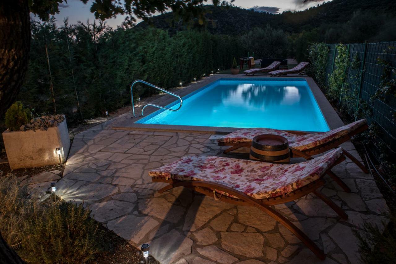 Holiday Home Zavala Klek Luaran gambar